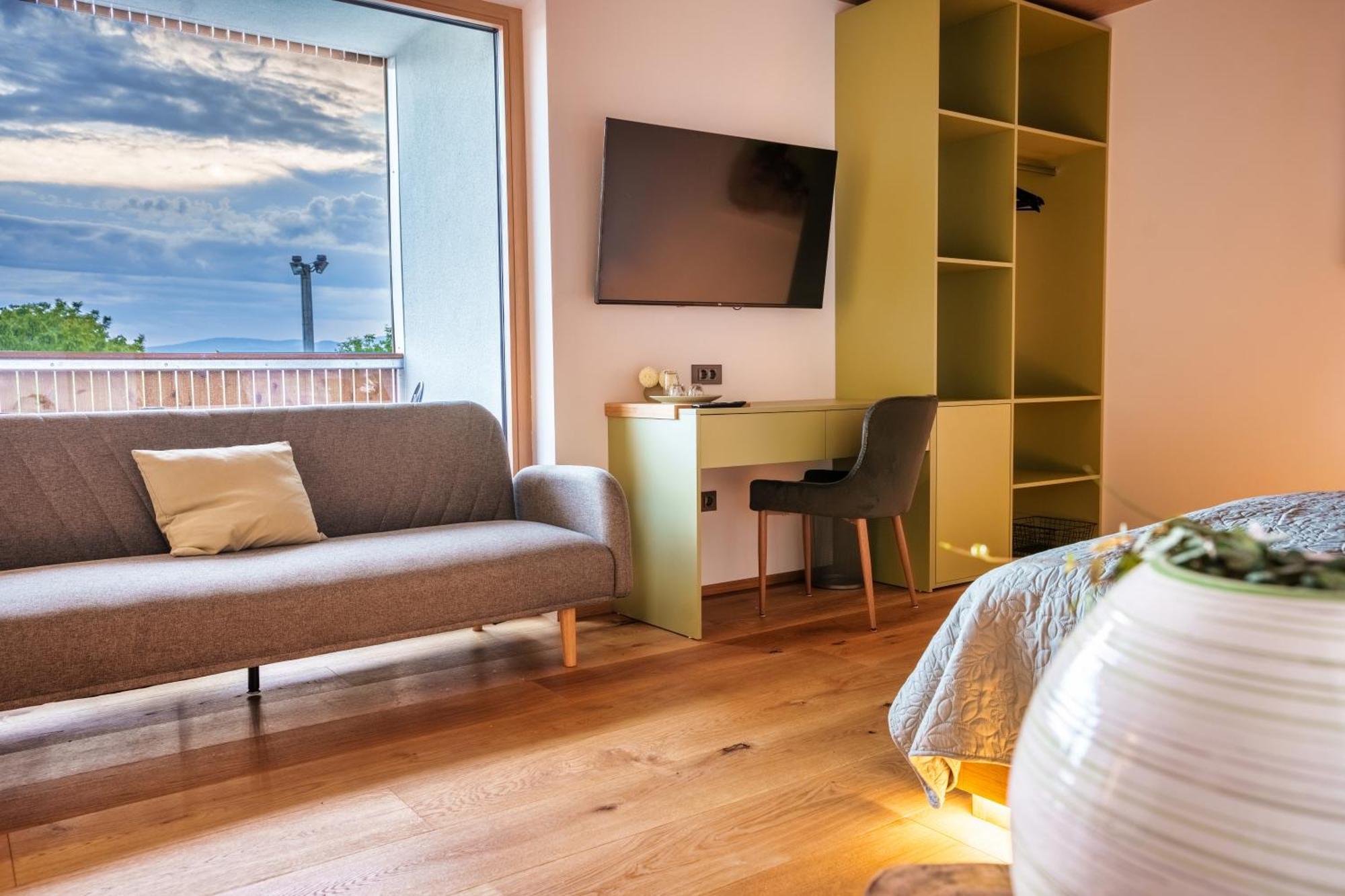 Hotel Frost Марибор Экстерьер фото